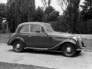 BMW 320 Limousine 1937 года